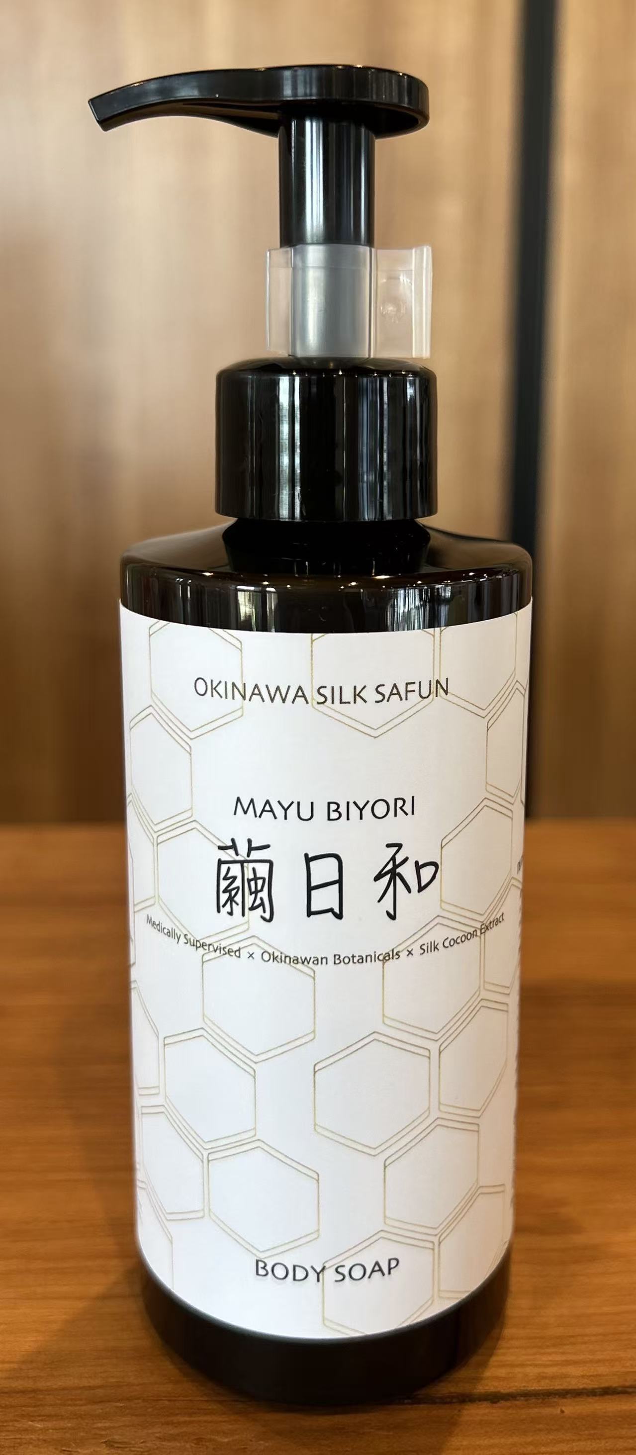繭日和 敏感肌向け高保湿 ボディーソープ300ml