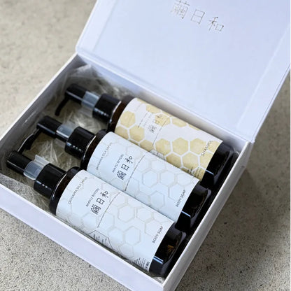 夏ギフト 繭日和シャンプー150ml＆繭日和ボディソープ150ml×2本セット