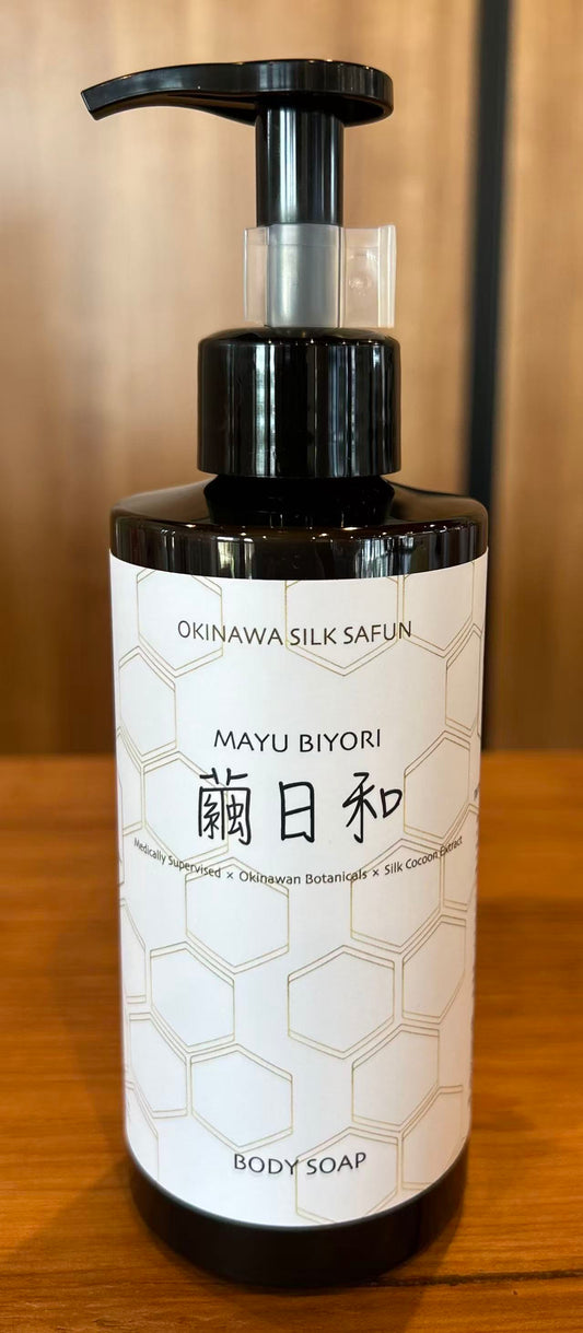 繭日和　敏感肌向け高保湿 ボディーソープ300ml